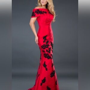 JOVANI - evening gown, size 8